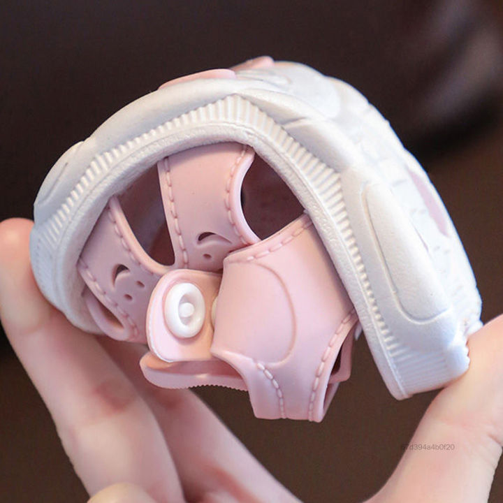 Giày trẻ em nhẹ, thoáng khí cho bé đi chơi ngày hè