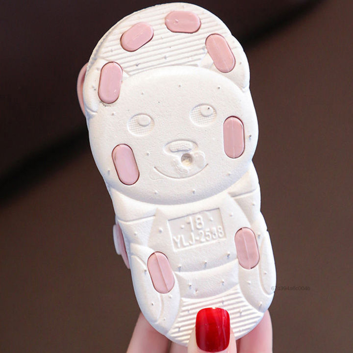 Giày trẻ em nhẹ, thoáng khí cho bé đi chơi ngày hè