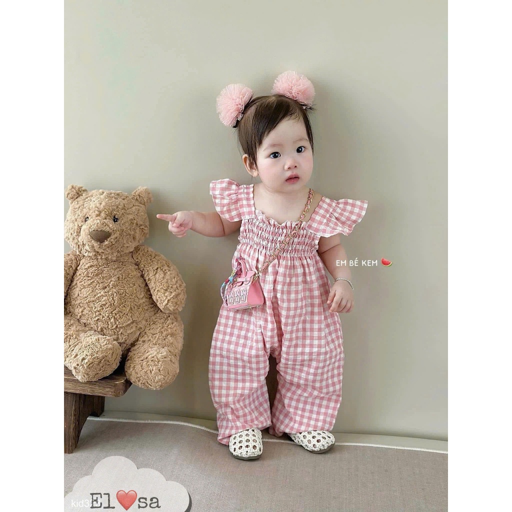 Jumpsuit Bé Gái Họa Tiết Caro Dáng Cánh Tiên Phối Chun Ngực