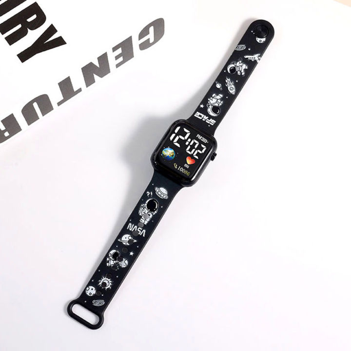 【Hàng có sẵn】đồng hồ điện tử cho học sinh trẻ em vuông cá tính thời trang đồng hồ LED nút in hoạt hình