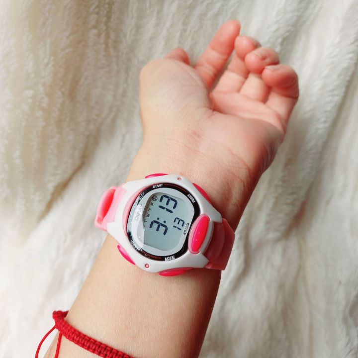 Đồng hồ trẻ em điện tử Diray chính hãng màu hồng nhạt dây silicone mềm  cho bé tay nhỏ
