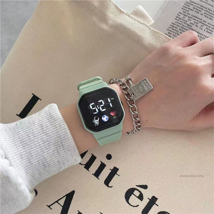 Quảng trường thời trang LED Học sinh xem mặt số lớn không thấm nước dễ đọc Đồng hồ cho học sinh tiểu học AERH-VN