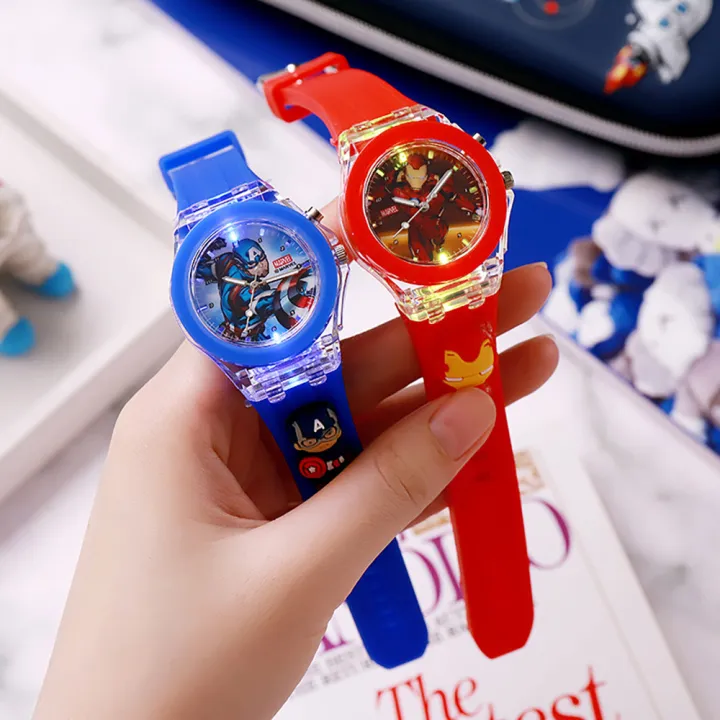 【 Sanhez】 Anime Hello Kitty Spiderman Mickey Minnie Đồng hồ hoạt hình dễ thương mềm màu thạch hình trẻ em phát sáng đồng hồ đeo tay Flash đầy màu sắc